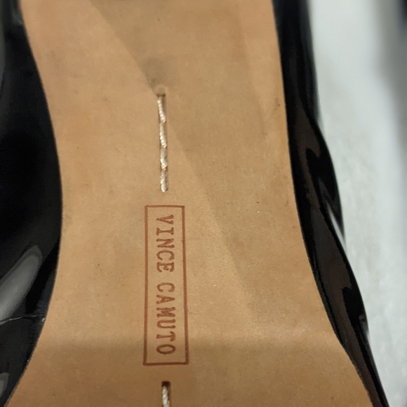 Heels - Picture 4 of 4